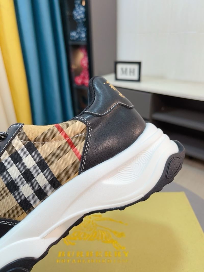 Burberry Low Shoes